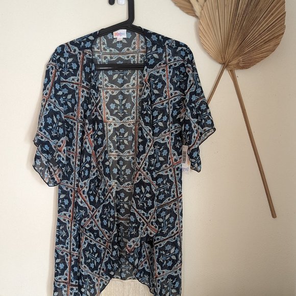 Lularoe Monroe Cover Up - Picture 1 of 7